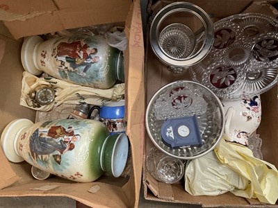 Lot 188 - Decorative china and glass. (2 boxes)