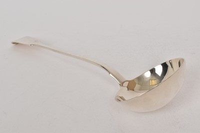 Lot 475 - Victorian Scottish silver fiddle pattern soup ladle