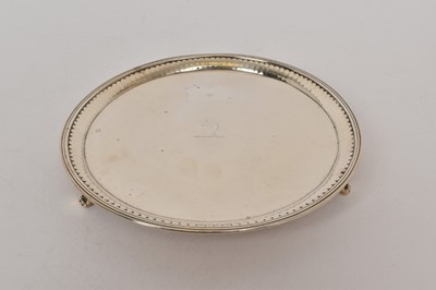 Lot 486 - George III silver salver with reeded border