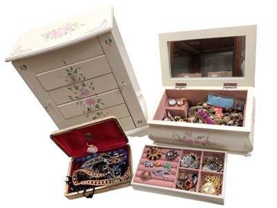 Lot 1138 - Group of costume jewellery, watches and bijouterie, together with a cream painted floral cabinet and matching box