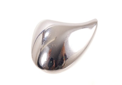 Lot 749 - Georg Jensen silver ring designed by Nanna Ditzel for Georg Jensen, of asymmetric plain polished form, numbered 91