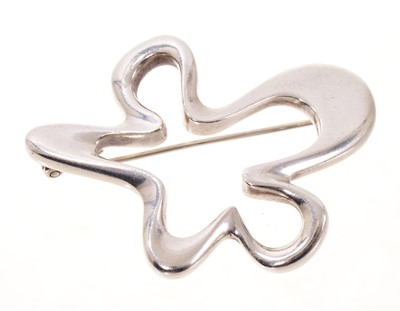 Lot 752 - Georg Jensen silver 'Splash' brooch designed by Henning Koppel