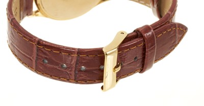 Lot 804 - Gentlemen's Omega Seamaster Quartz gold wristwatch