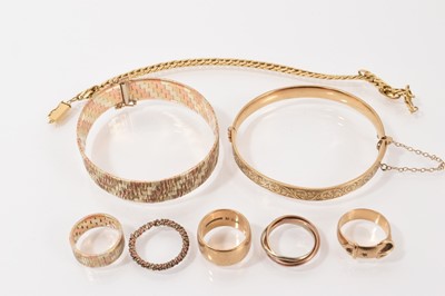 Lot 122 - 9ct three-colour gold bracelet and similar ring, two other 9ct gold rings, 9ct three-colour gold 'Russian' ring, rope twist ring, yellow metal chain bracelet and a gold plated bangle