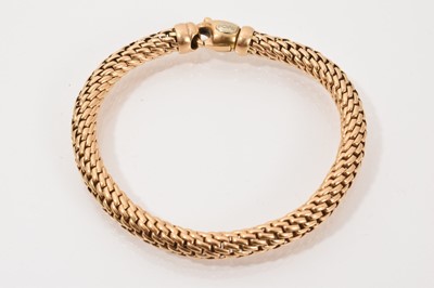 Lot 673 - Fope Italian 18ct yellow gold Flex It bracelet