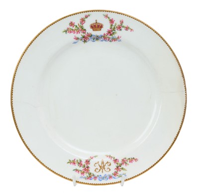 Lot 157 - H.M. Queen Victoria and H.R.H. Prince Albert The Prince Consort, fine dinner plate from the Balmoral service with polychrome painted crown within floral wreath and VA cypher within floral wreath t...