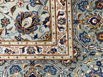 Lot 1743 - Good Kashan carpet