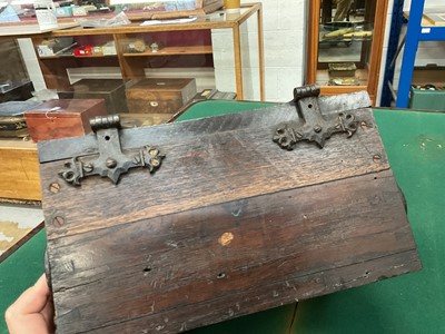 Lot 970 - Late 17th / early 18th century offertory box