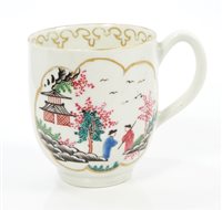 Lot 138 - 18th century Worcester coffee cup with notched...