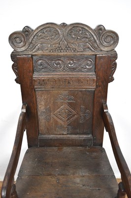 Lot Charles II oak wainscot chair