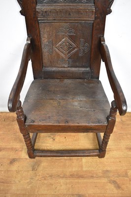 Lot Charles II oak wainscot chair