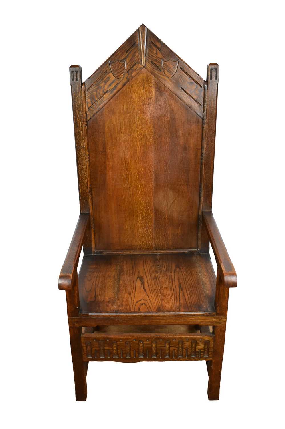 Lot Mediaeval revival oak throne chair