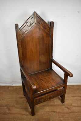 Lot Mediaeval revival oak throne chair