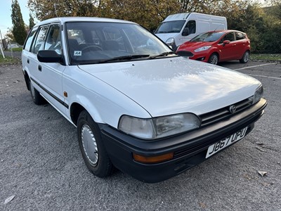 Lot 10 - 1991 Toyota Corolla 1295cc, manual, 5 door estate, reg. no. J867 UPU