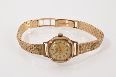 Lot 278 - Vintage Everite 9ct gold cased ladies wristwatch on 9ct gold textured bracelet