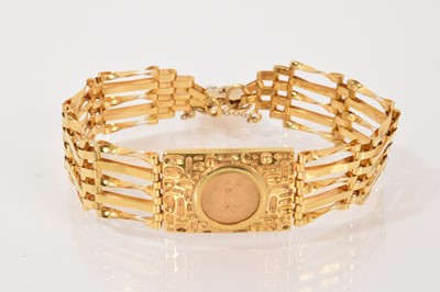 Lot 280 - 9ct gold gate bracelet set with a 1945 Mexican dos Passos gold coin and a padlock clasp