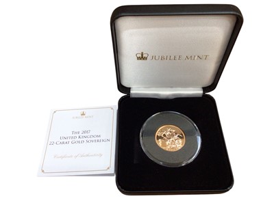 Lot 475 - G.B. - Gold Sovereign Elizabeth II 2017 UNC (N.B. Cased with Certificate of Authenticity) (1 coin)