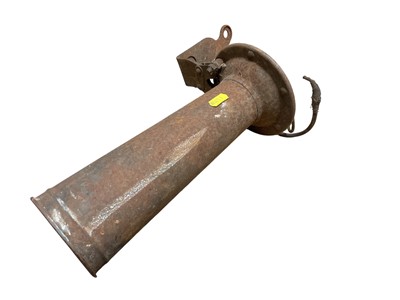 Lot 162 - American 6 volt klaxon horn, 30.5cm overall (excluding bracket).