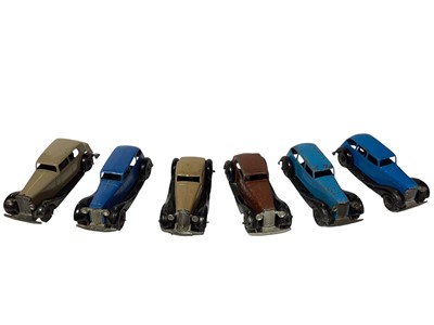 Lot 1806 - Dinky unboxed selection of early various salon cars (18)