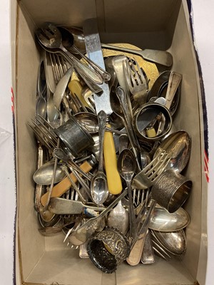 Lot 1089 - Group of silver and silver plate