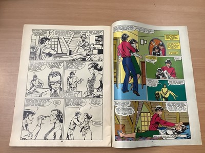 Lot 1620 - Marvel Comics (1985) Marvel Super Heroes Secret Wars British fortnightly comic #1-7 #9- 20 #23 #24 to include all free gifts