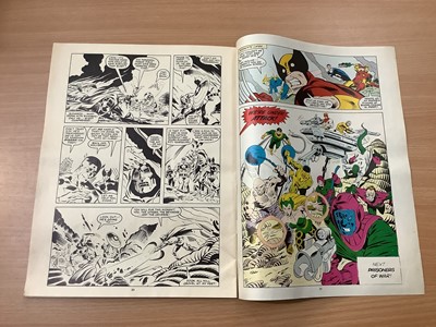 Lot 1620 - Marvel Comics (1985) Marvel Super Heroes Secret Wars British fortnightly comic #1-7 #9- 20 #23 #24 to include all free gifts