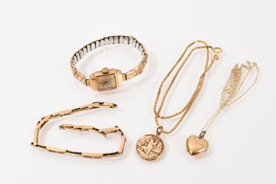 Lot 178 - Group of 9ct gold jewellery and a 9ct gold cased watch