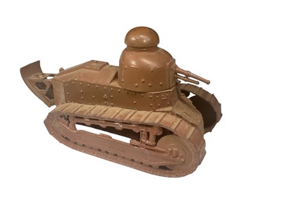 Lot First World War diecast novelty inkwell in the form of a tank, marked Depose S.R, 13.5cm in overall length.