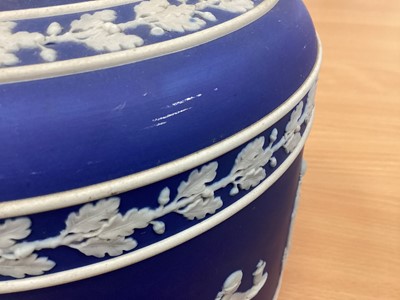 Lot 16 - 19th century Wedgwood jasperware cheese dome and cover