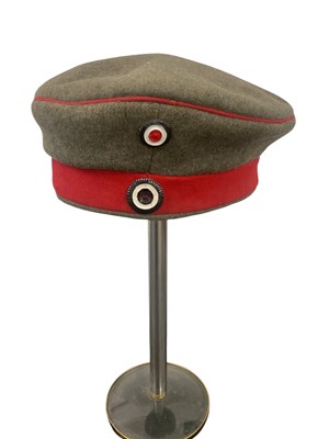 Lot 827 - Imperial German infantry other ranks' field cap