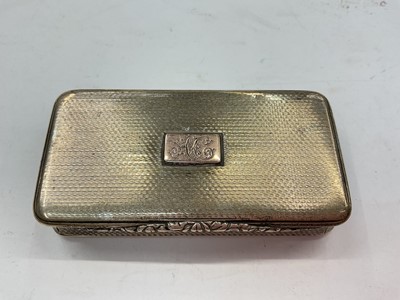 Lot 1090 - 19th century Continental silver snuff box of rectangular form, with engine turned decoration and inset gold cartouche, engraved AC.