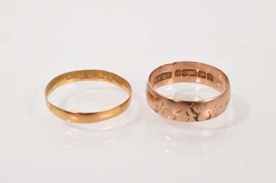 Lot 166 - Victorian 22ct gold wedding ring and Edwardian 9ct gold wedding ring (2)