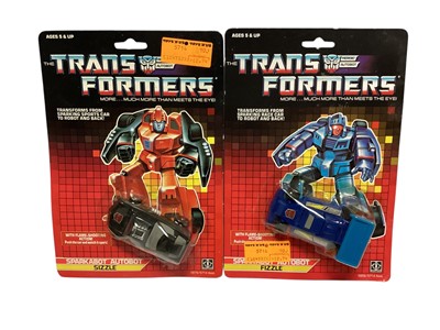 Lot 1701 - Hasbro Transformers (c1987) Sparkabot Autobot Sizzle, Fizzle & Guzzle, No.5859, plus Autobot Construction Patrol No.5544 & Bumblebee together with HG Toys Robots in Disguise Clip On, all...