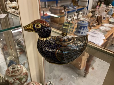 Lot 114 - Early 20th century Chinese cloisonné enamel pot in the form of a duck