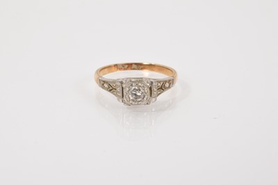 Lot 211 - 1930s diamond single stone ring in a square platinum setting on 18ct gold shank