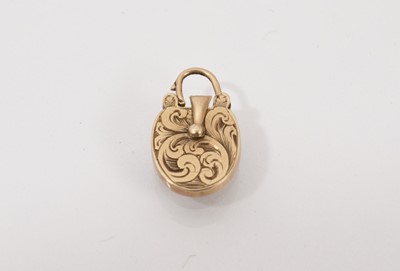 Lot 221 - Early Victorian gold locket/padlock clasp with glazed lock if plaited hair