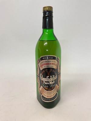 Lot 52 - One bottle, Glenfiddich pure malt scotch whisky, 1980s