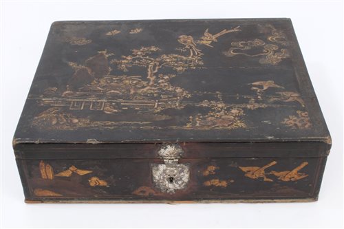 Lot 1033 - Late 17th century Japanese black and gilt...