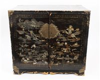 Lot 1034 - 18th century European Chinese-style...