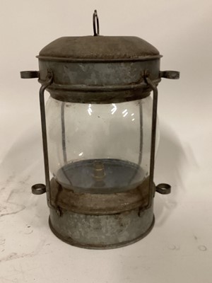 Lot 85 - Lantern, 29cm and base 18cm diameter (partial light fitting)