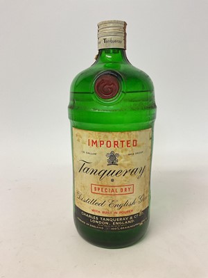 Lot 126 - Half gallon bottle of Tanqueray gin (1 bottle)