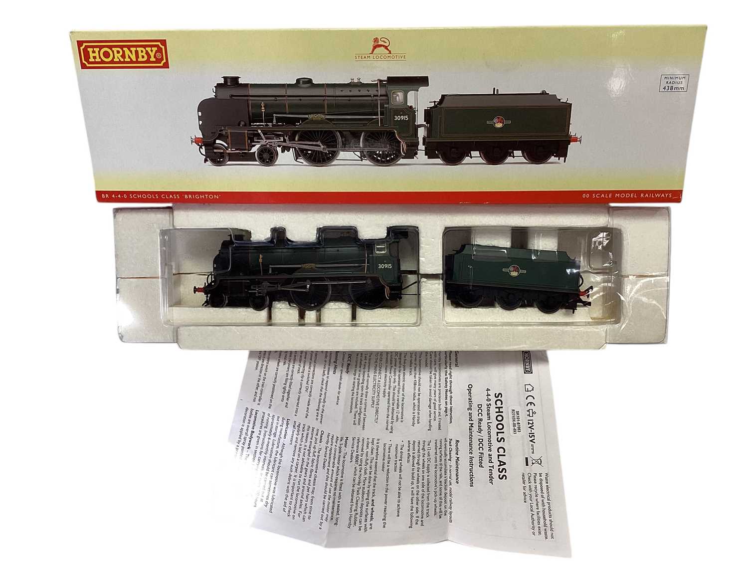 Lot 2023 - Hornby OO Gauge 4-4-0 BR Green Schools Class Brighton tender locomotive 30915, boxed R2743X & 4-6-0 BR Green King Arthur Class N15 King Arthur 8 wheel tender locomo...