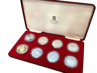 Lot 542 - G.B. - Pobjoy Mint solid sterling silver proof eight Crown coin set commemorating Queen Elizabeth II Silver Jubilee 1977 (1 coin set)