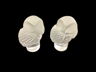 Lot 1276 - Two Lalique glass owls, both signed Lalique, France