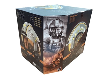 Lot 1737 - Hasbro Star Wars The Black Series Trapper Wolf electronic helmet, boxed F5595 (1)