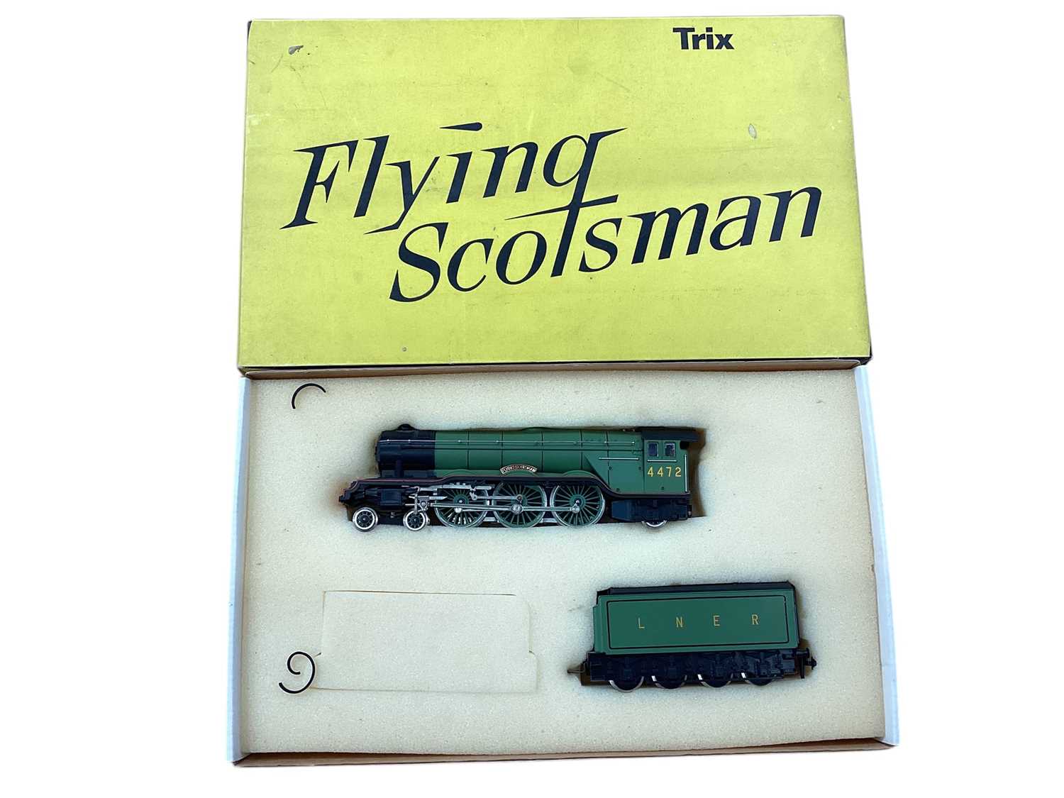 Lot 1794 - Railway trix boxed selection including Silver Link AH Peppercorn, Flying Scotsman, 4-6-2 locomotive & tender (4)