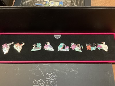 Lot 2601 - Extensive collection of London 2012 Olympic related memorabilia to include large collection of Olympic enamel badges, two limited edition enamel plaques by Charles Fazzino, in original tin boxes...