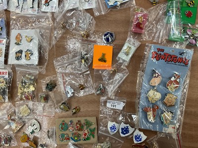 Lot 2603 - Collection of enamel bagels and pins including Blue Peter, Noddy, Flintstones, Tin Tin, Disney, Paddington, Rupert The Bear, etc