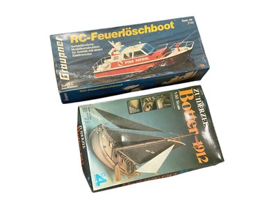 Lot 52 - Graupner radio controlled patrol boat in box and a Zuiderzee scale model boat in box (2)