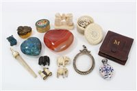 Lot 1020 - Collection of vertu items - to include carved...